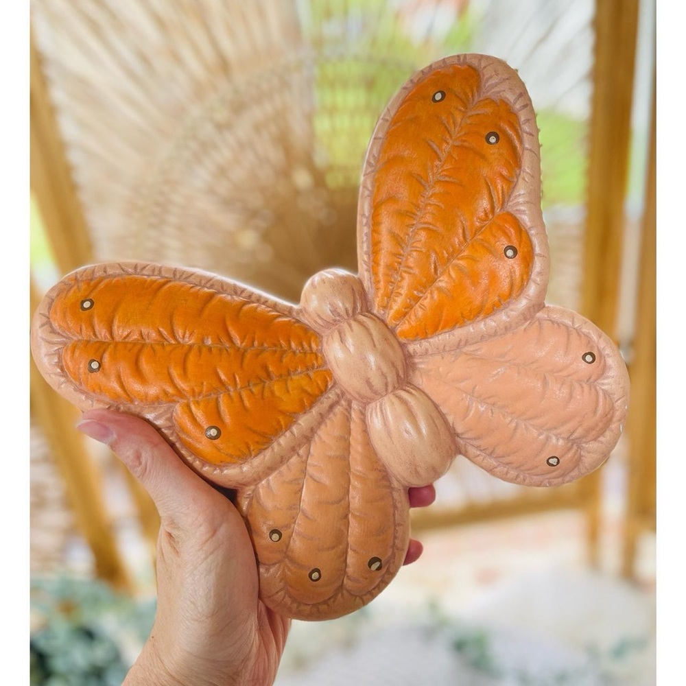 Set of 2 Vintage Retro Hand Painted Ceramic Quilted Look Butterfly Wall Hangings - Picture 3 of 4